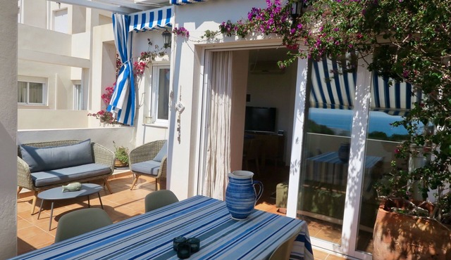 Mojacar: Lovely beachfront apartment, spectacular views, wifi, swimming pools in Mojacar