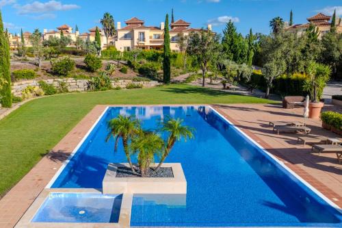 Monte Rei 2 bed linked villa in Vila Nova De Cacela