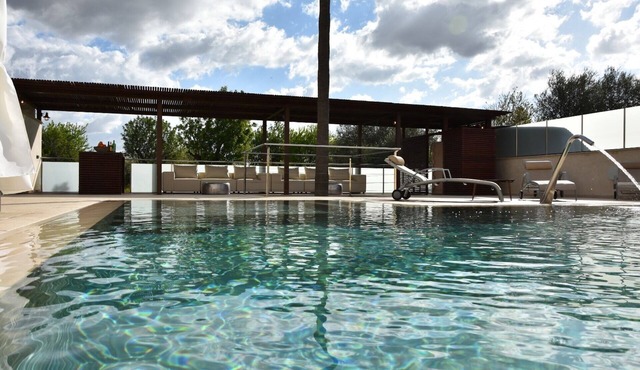 Palma Paradise: 12 Bedroom Villa for Rent, 1026 in Mallorca