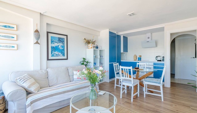'Primera Línea De Playa' Apartment with Sea View, Wi-Fi, and Air Conditioning in El Campello
