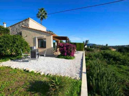 Private house ' Estufa' with a beautiful view in Teulada