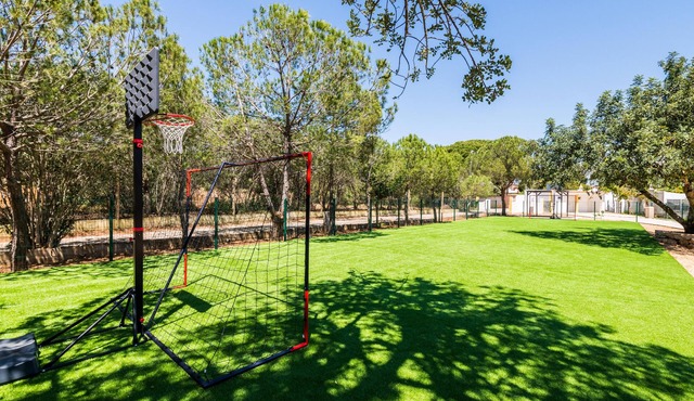 Private Vale do Lobo resort with soccer pitch for 51 people in Almancil