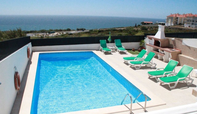 Private villa with sea views, private pool and games room in Ericeira
