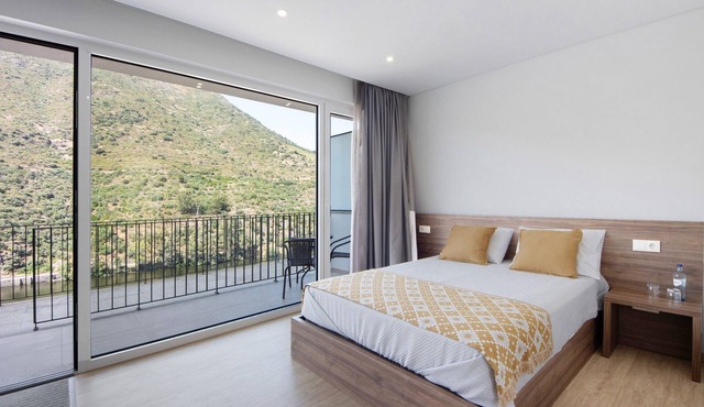Property In A Holiday Village 'Quinta Da Pedra Caldeira E' with Mountain View and Air Conditioning in Armamar