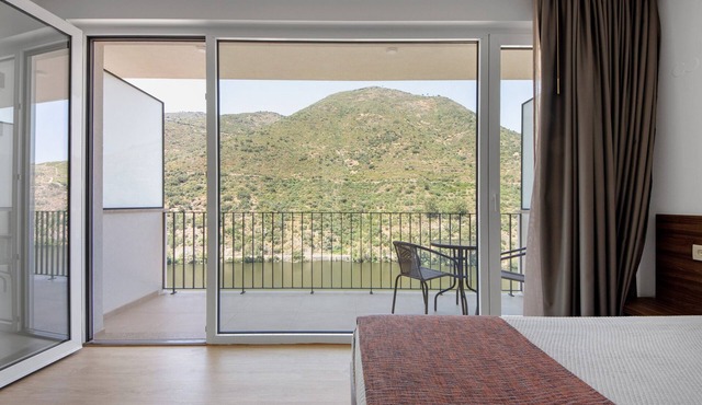 Property In A Holiday Village 'Quinta Da Pedra Caldeira I' with Mountain View and Air Conditioning in Armamar