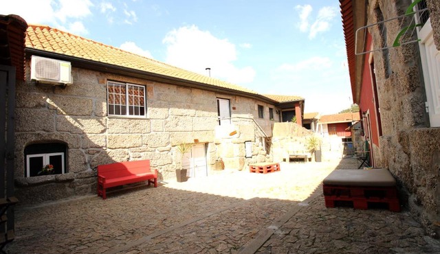 Quinta d'Areda Wine&Pool Experience in Fafe