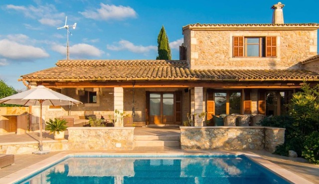 Romantic, rustic finca with great facilities. in Capdepera