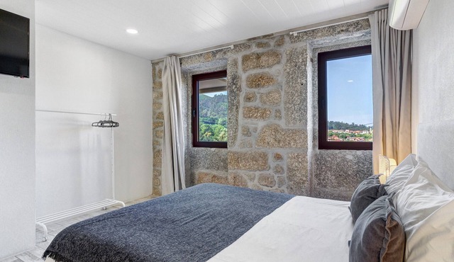 Room 'Room 14 - Quinta Do Avô' with Mountain View, Wi-Fi and Air Conditioning in Ribeira