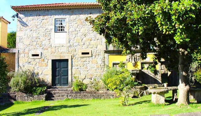 Santa Comba Garden Cottage in Ponte de Lima