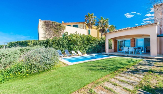 Seaside villa in Colonia de Sant Pere in Colonia de Sant Pere