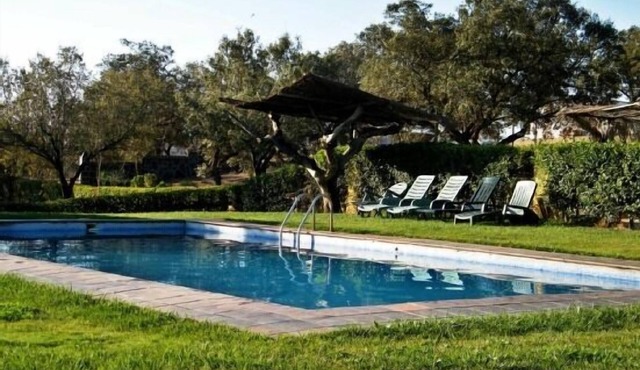 Self catering Dehesa Tres Riveros for 6 people in Herrera de Alcántara