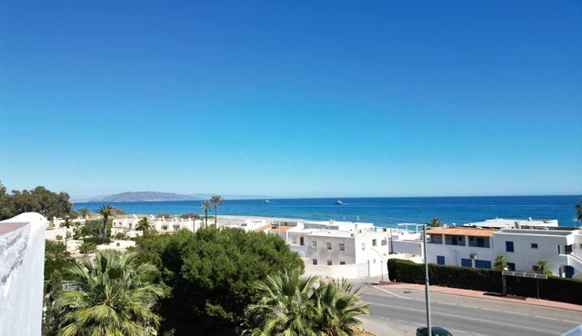 Spacious apartment with beautiful terrace in Mojacar