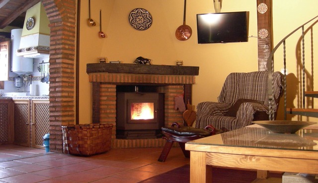 Spacious house with charm located in the Jewish quarter of Hervás next to the Ambroz river. in Hervas