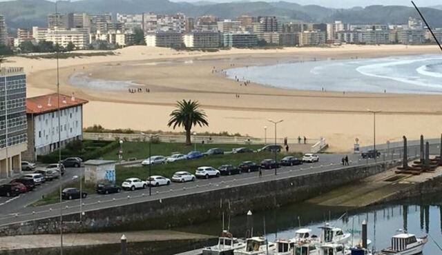 Spectacular brightness in marina, beach and downtown villa in Laredo