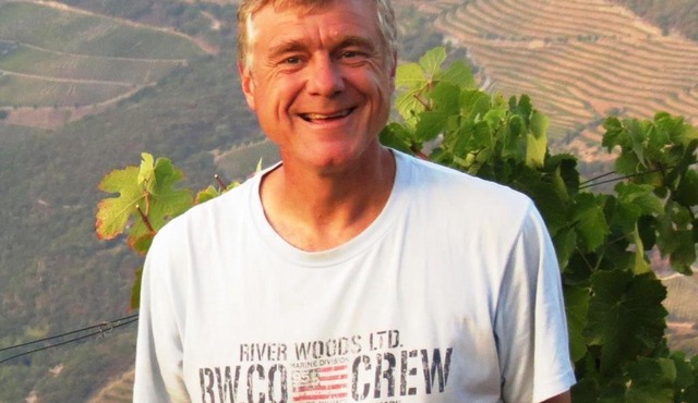 Stay at the Winemaker in Cotas