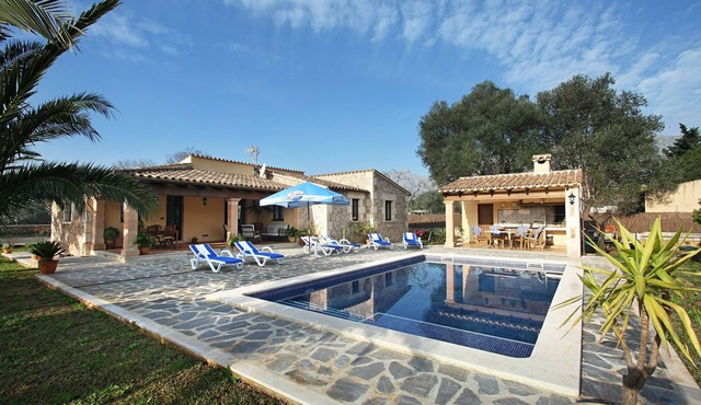 Stone Built Accommodation with Private Pool and Garden in Pollença