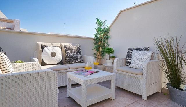 Studio Deluxe with Shared Roof Terrace in Málaga