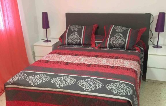 Studio indépendant à 15 min de Lyon et de vienne. in Saint-Symphorien-dʼOzon