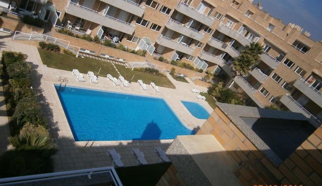 Sun, Pool and Beach in Esmoriz