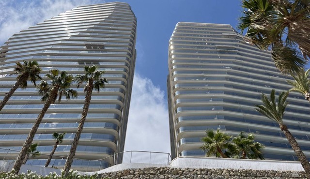 SUNSET CLIFFS mediterranean style apartment in Benidorm