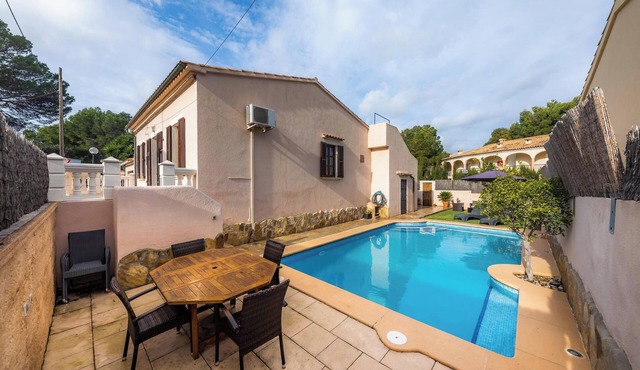 Typical Majorcan town house with pool – Casa Manolo in Cala Ratjada