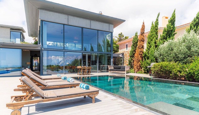 Ultra Modern Cascais Villa | 4 Bedrooms | Villa Equador | Pool Table in Alcabideche
