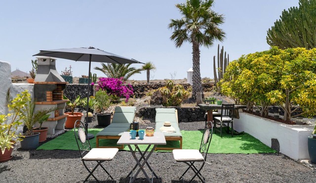 Vacation Home 'Volcanic House - in The Heart Of' with Shared Garden and Wi-Fi in San Bartolomé
