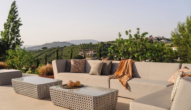 Vila das Acácias - Boutique Villa in Wine Country in Alenquer