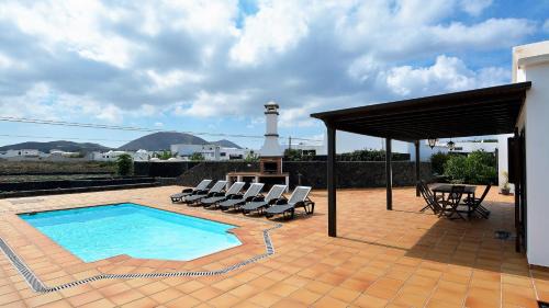 Villa Deluxe Campesina Private Pool in San Bartolomé