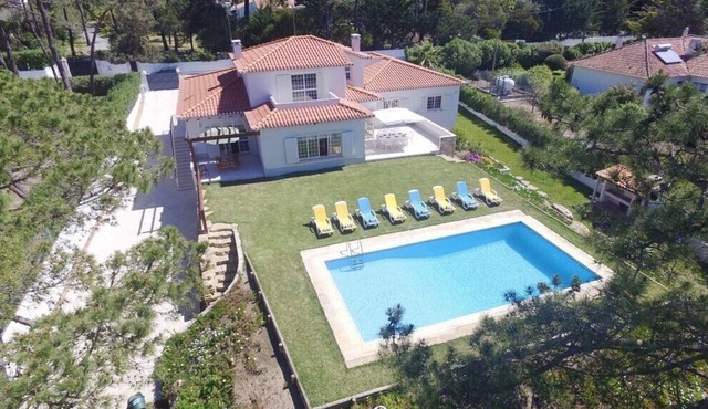 Villa Eugene - Great 6 Bedroom Villa - Private Pool - Sauna and Table Tennis in Colares