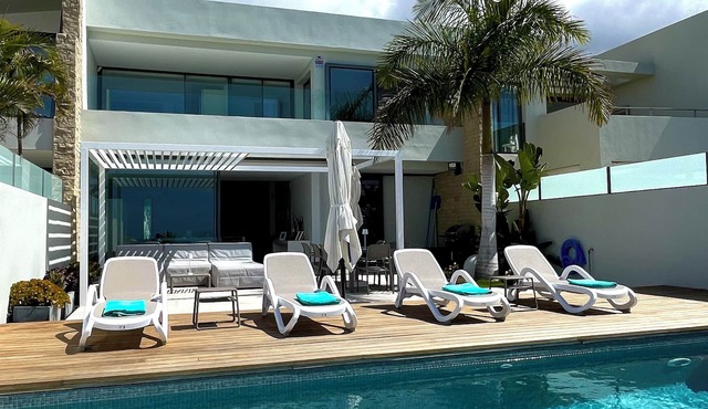 Villa Neveda (Adeje) - 4 bedrooms - Sea view & Pool in Adeje