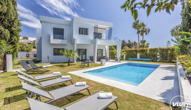 Villa Ruby | Pool - terrace - views in Sitio de Calahonda