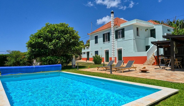 Villa Santa Madalena, a Home in Madeira in Arco da Calheta