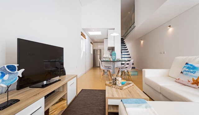 Villa Sunset Residence with direct access to the beach in Gafanha da Nazaré