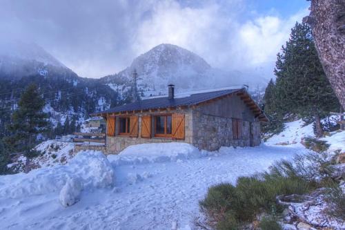 Xalet REFUGI muntanya en Parc Natural a 2000 metres in Setcases