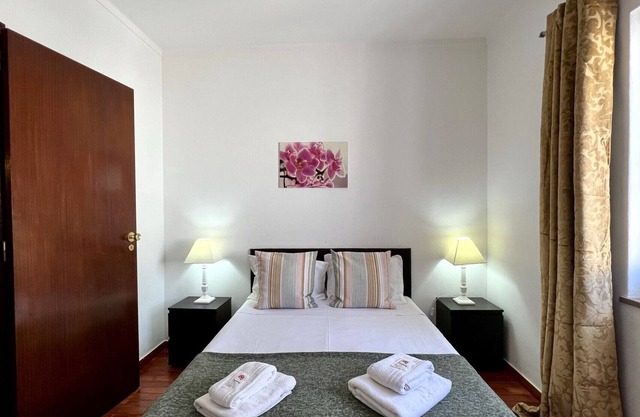 ALBUFEIRA BEACH&OCEAN VIEW 1 by HOMING in Albufeira