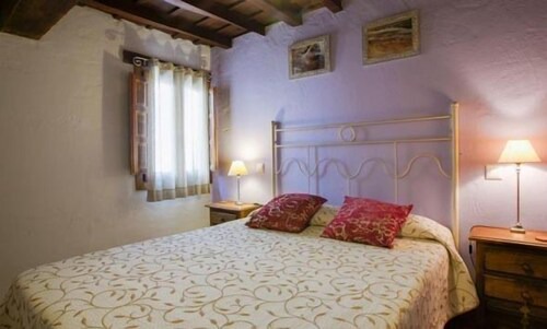 Apartamentos Rurales Los Vergeles for 4 people in Valverde de la Vera