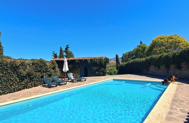 Arcas Manor 