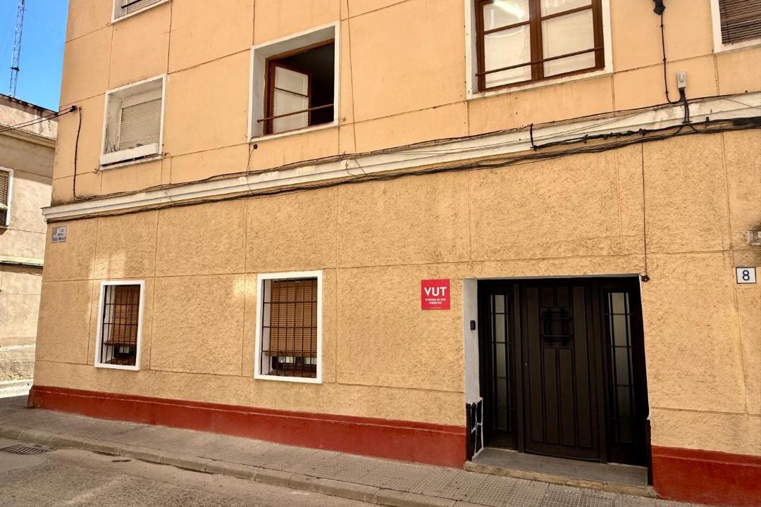 Talavera de la Reina Apartment | Apartamentos Mula y Morales - Bajos céntricos con entrada independiente