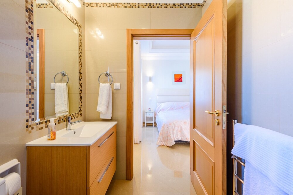 Photo of Bathroom in Atalaia