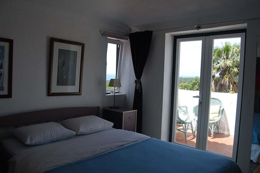Photo of Bedroom in Almocageme