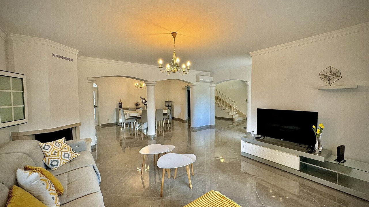 Photo of Livingroom in Almancil