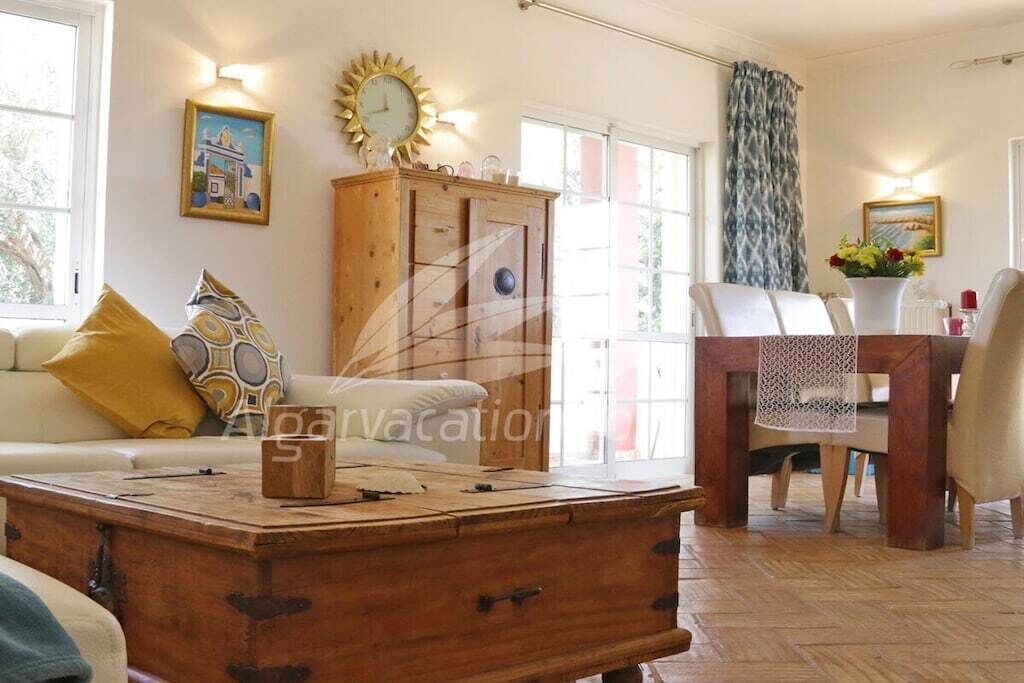 Photo of Livingroom in Porches