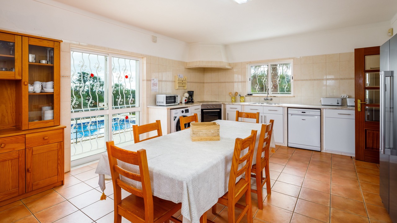 Photo of Kitchen in Monte Raposo