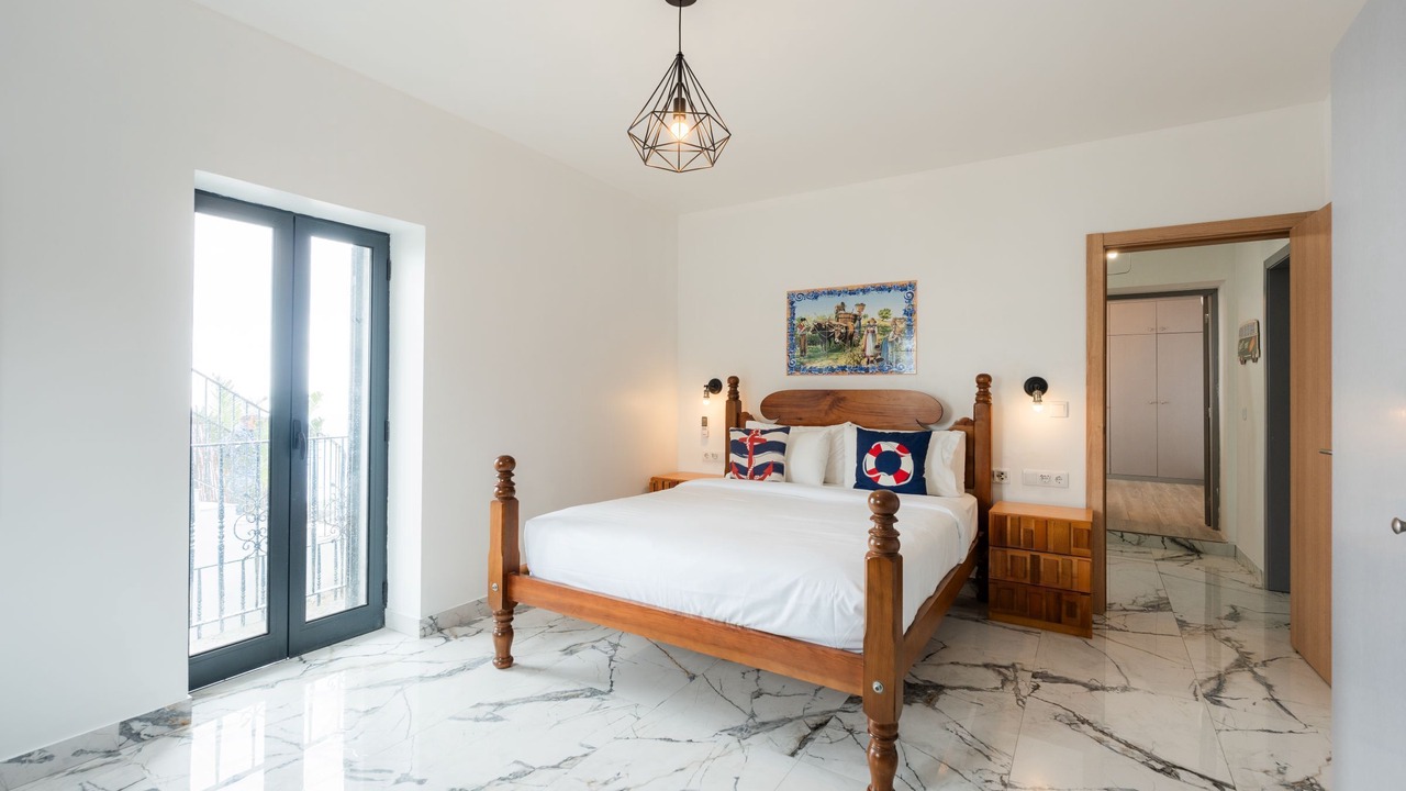 Photo of Bedroom in Calheta