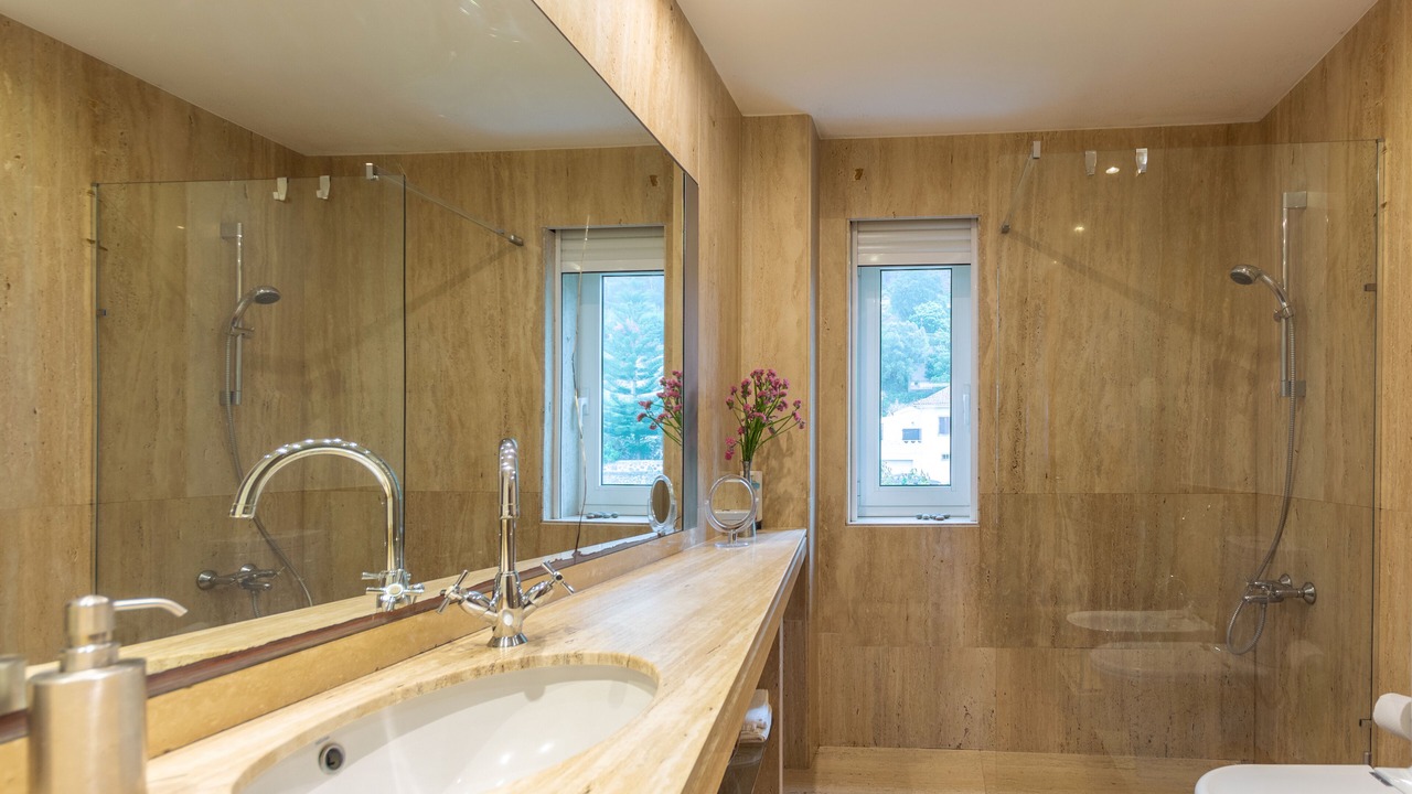 Photo of Bathroom in Monserrate