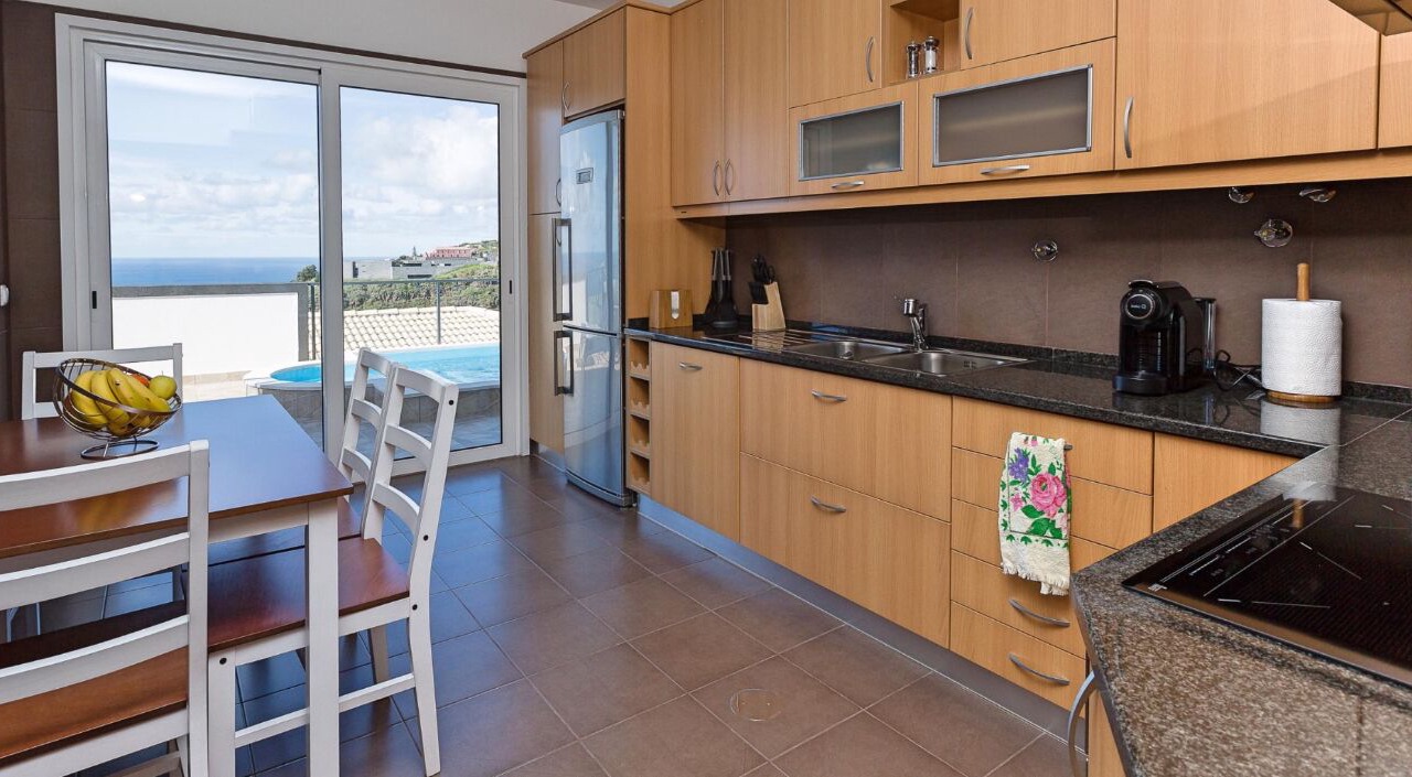 Photo of Kitchen in Lombo do Doutor