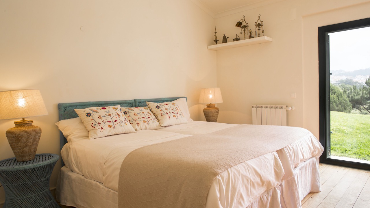 Photo of Bedroom in Almocageme