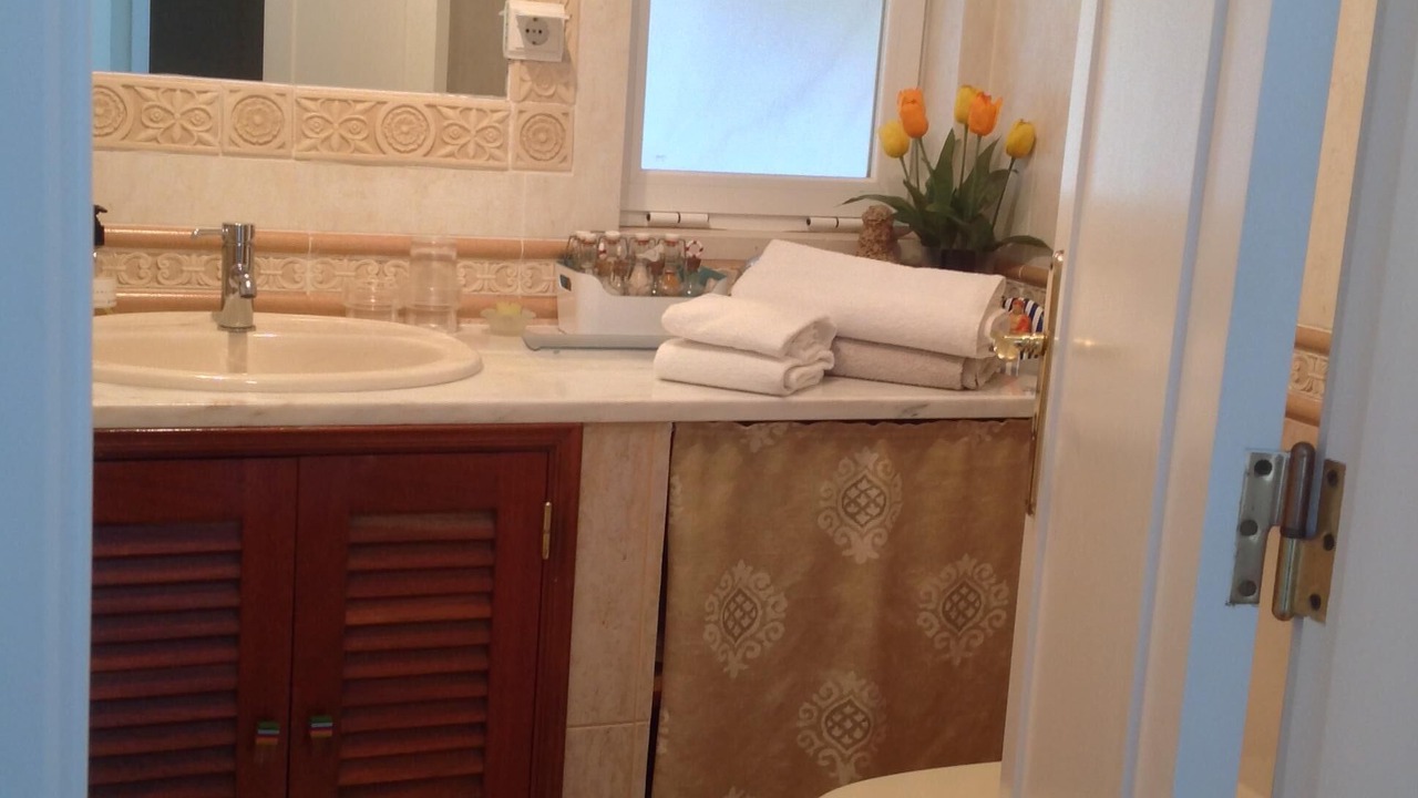 Photo of Bathroom in Gale