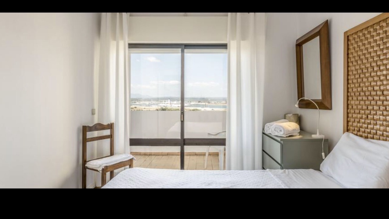 Photo of Bedroom in Praia da Rocha